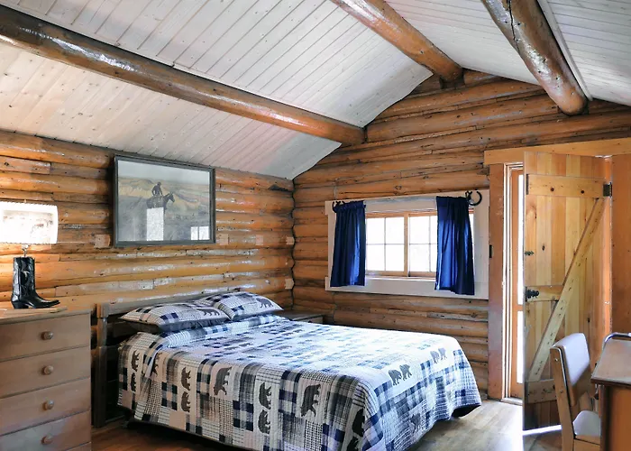 Hotel Creekside At Yellowstone 2*