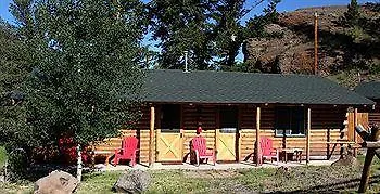 Creekside At Yellowstone Hotel